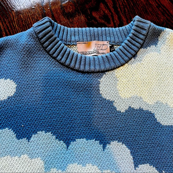HARSH AND CRUEL cloud sweater - Picture 3 of 5